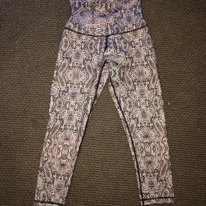 DYI snake print leggings